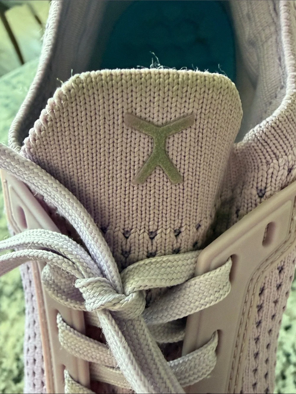 Women's Knit Athletic Sneakers in Light Lavender
